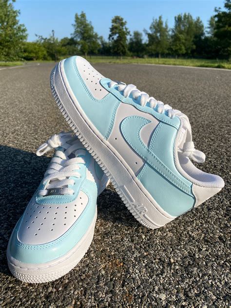 blaue nike air